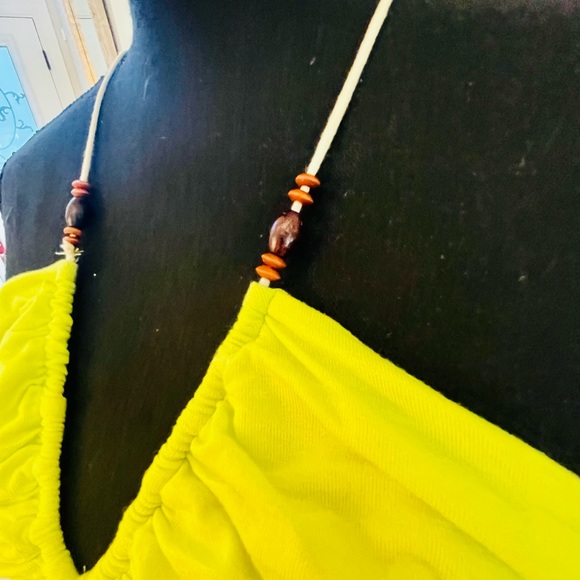 Free People Yellow Dress.. NWT. Halter, adjustable around cup size. - Picture 10 of 10